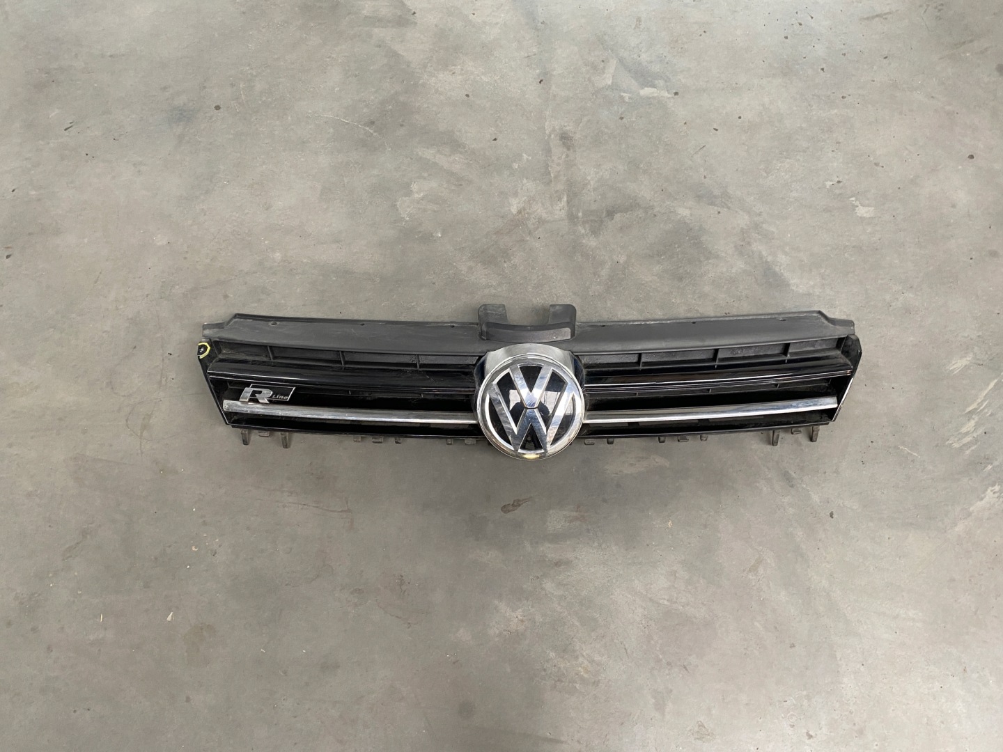 VW Golf V Kühlergrill FRONTGRILL Kühlergitter 5G0853653 - Thumbnail 1