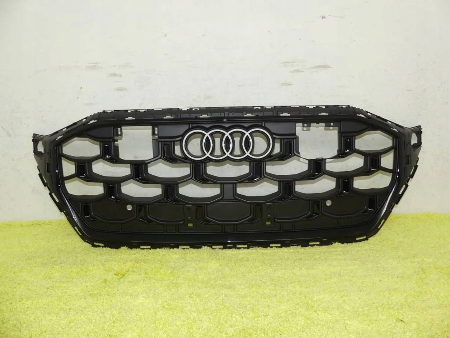 Audi Q8 Kühlergrill FRONTGRILL Kühlergitter 4M8853651BS - Thumbnail 1