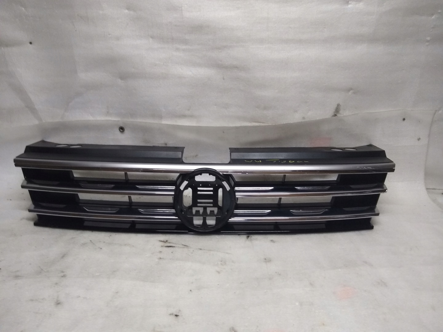 VW Tiguan Kühlergrill FRONTGRILL Kühlergitter 5NA853653B - Thumbnail 1