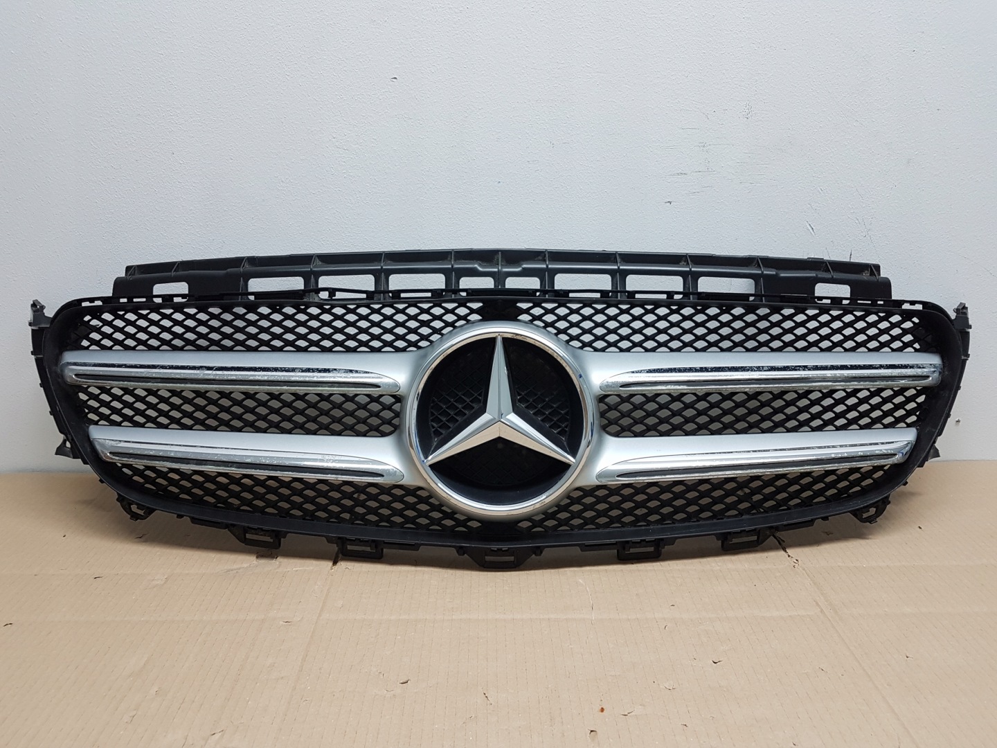 Mercedes-Benz E-Klasse W213 Kühlergrill FRONTGRILL Kühlergitter - Thumbnail 1