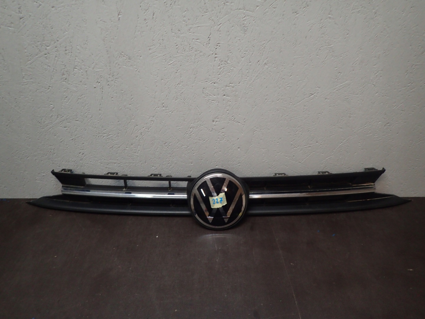 VW Polo 2GS Kühlergrill FRONTGRILL Kühlergitter 2GS853651A - Thumbnail 1