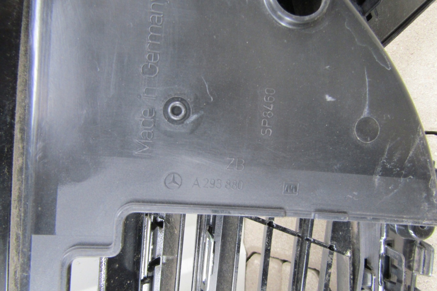Mercedes-Benz EQC N293 Kühlergrill FRONTGRILL Kühlergitter A2938883800 - Thumbnail 8