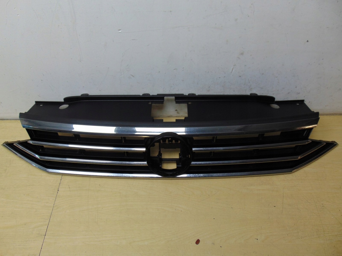VW Passat B8 Kühlergrill FRONTGRILL Kühlergitter 3G0853651 - Thumbnail 5