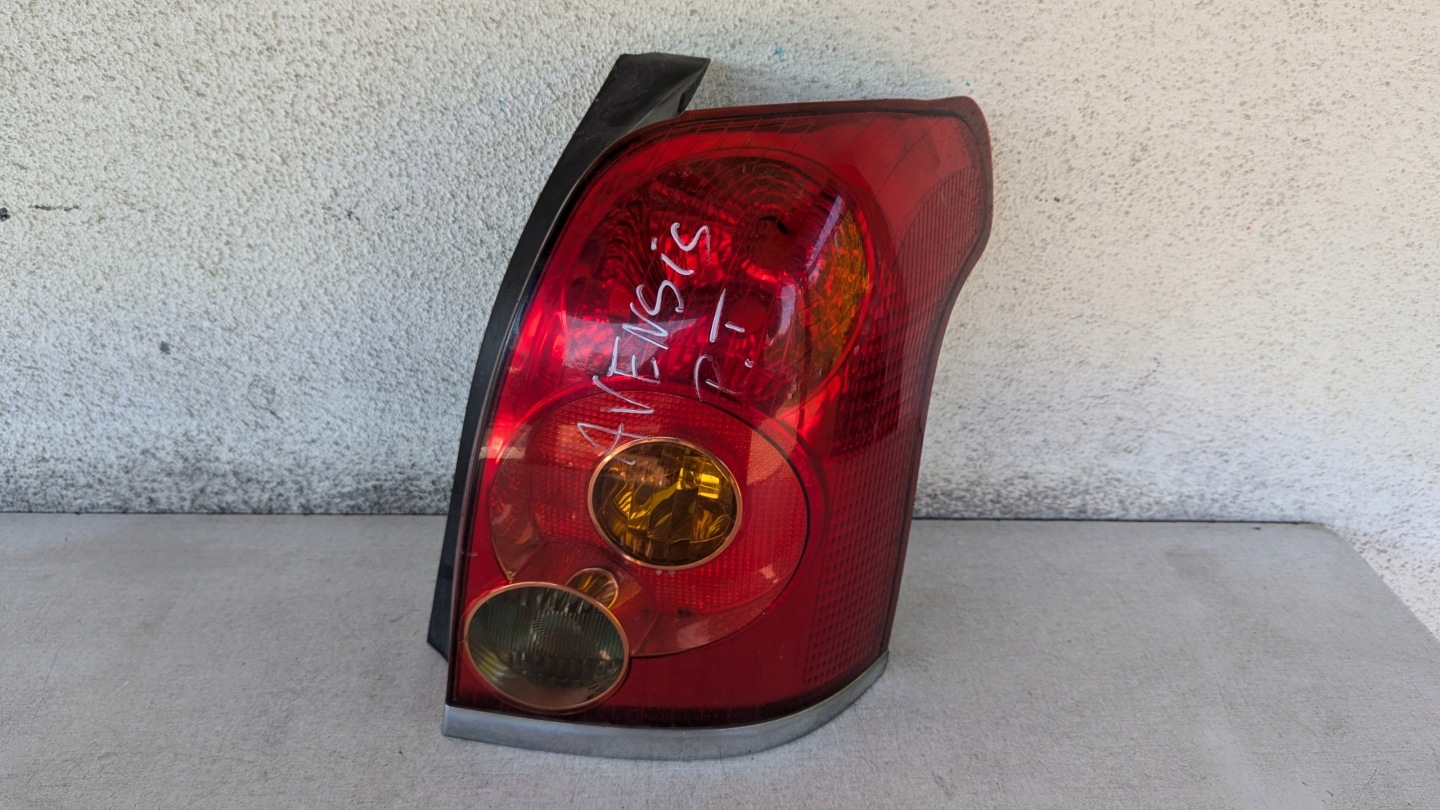 Toyota Avensis T25 Rückleuchte Rearlamp - Thumbnail 1