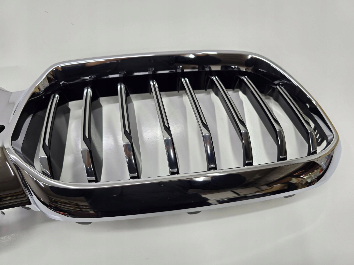BMW 5 G31 Kühlergrill FRONTGRILL Kühlergitter 5113185 - Thumbnail 9