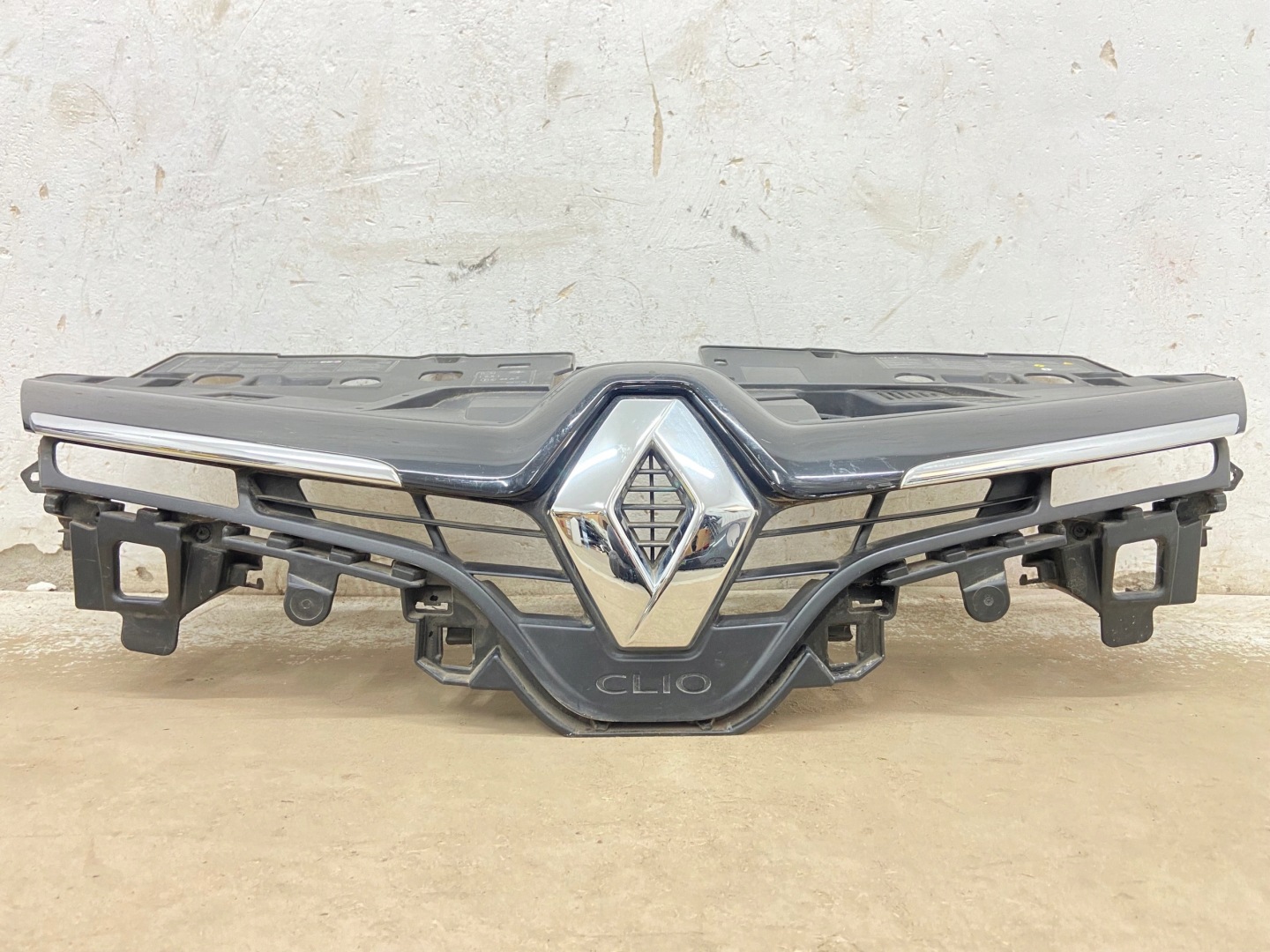 Renault Clio X98 Kühlergrill FRONTGRILL Kühlergitter 622563184R - Thumbnail 1