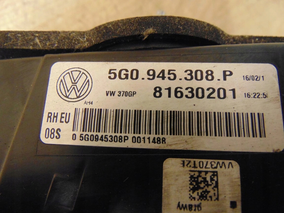 VW Golf V Rückleuchte 5G0945308P Rearlamp - Thumbnail 9