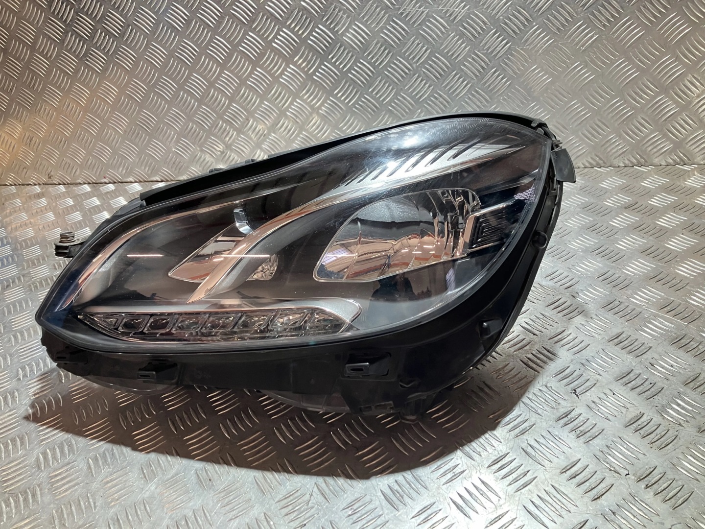 Frontscheinwerfer Mercedes-Benz E-Klasse W212 A2128204739 LED Links Headlight - Thumbnail 2