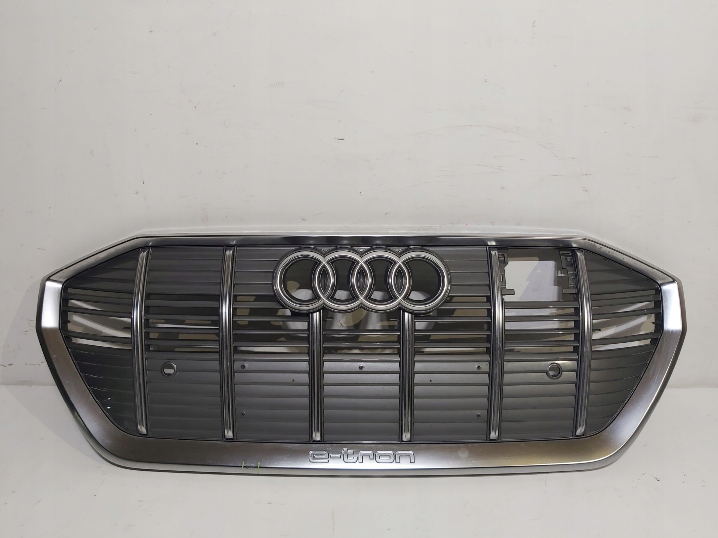 Audi e-tron Kühlergrill FRONTGRILL Kühlergitter - Thumbnail 1