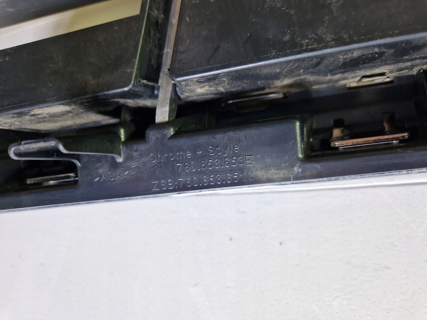VW Touareg I Kühlergrill FRONTGRILL Kühlergitter 760853653E - Thumbnail 6