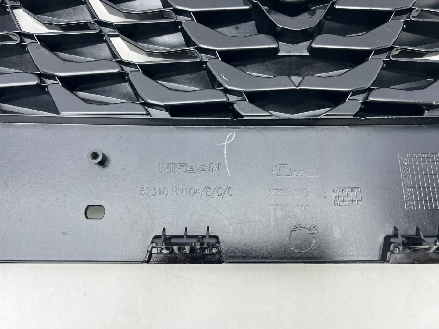Nissan Qashqai J12 Kühlergrill FRONTGRILL Kühlergitter 62310HN10D - Thumbnail 7