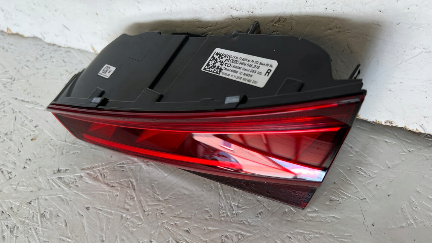 Audi A5 Rückleuchte 8W6945076T Rearlamp - Thumbnail 6