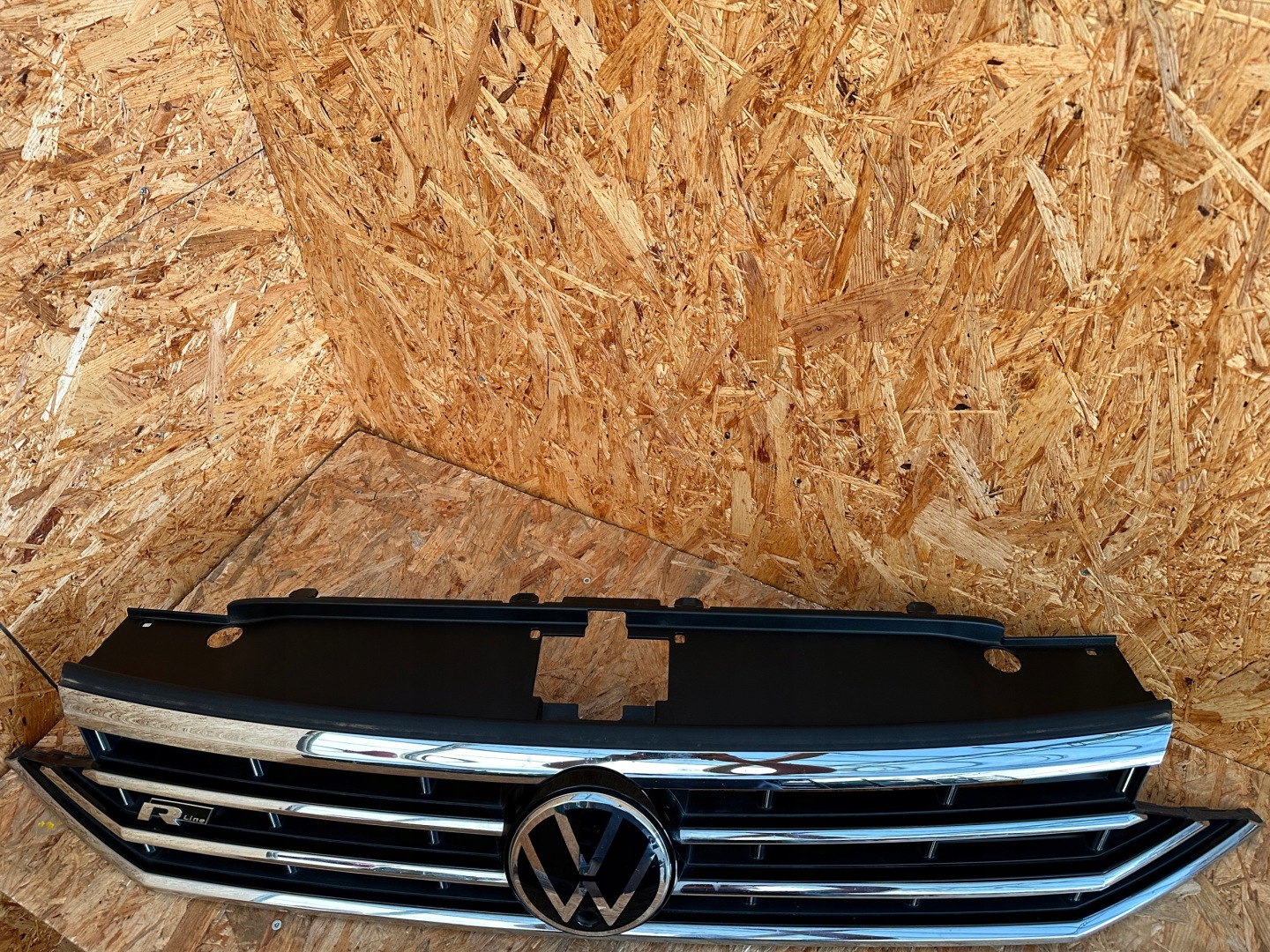 VW Passat B8 Kühlergrill FRONTGRILL Kühlergitter 3G0853651DG - Thumbnail 5