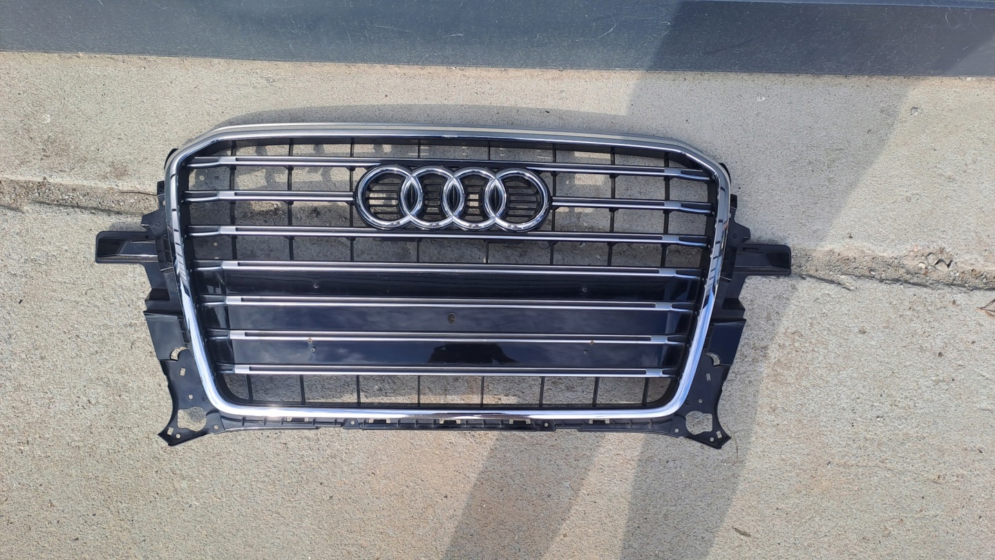 Audi Q5 Kühlergrill FRONTGRILL Kühlergitter 8R0853651 - Thumbnail 1
