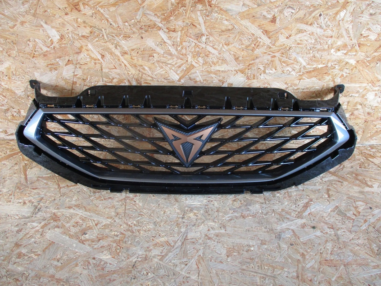 SEAT Leon IV 5F Kühlergrill FRONTGRILL Kühlergitter 5FA853651C - Thumbnail 1