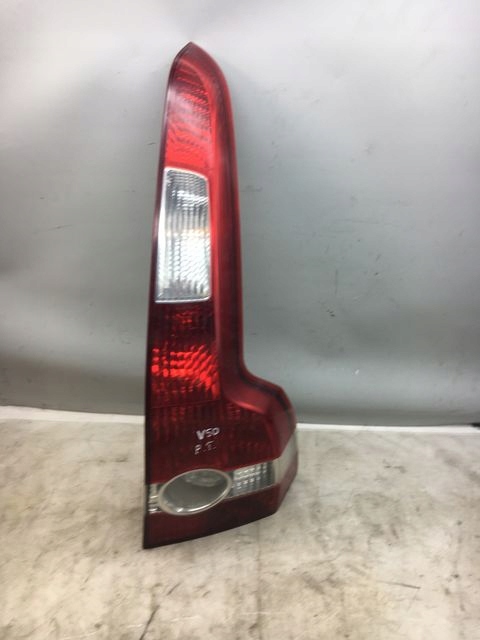 Volvo S40/S50/V40/V50 V50 Rückleuchte 30698921 Rearlamp - Thumbnail 1