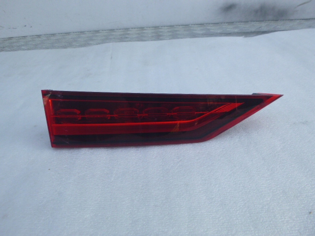 Volvo S60/V60 V60 Rückleuchte 32228904 Rearlamp - Thumbnail 1