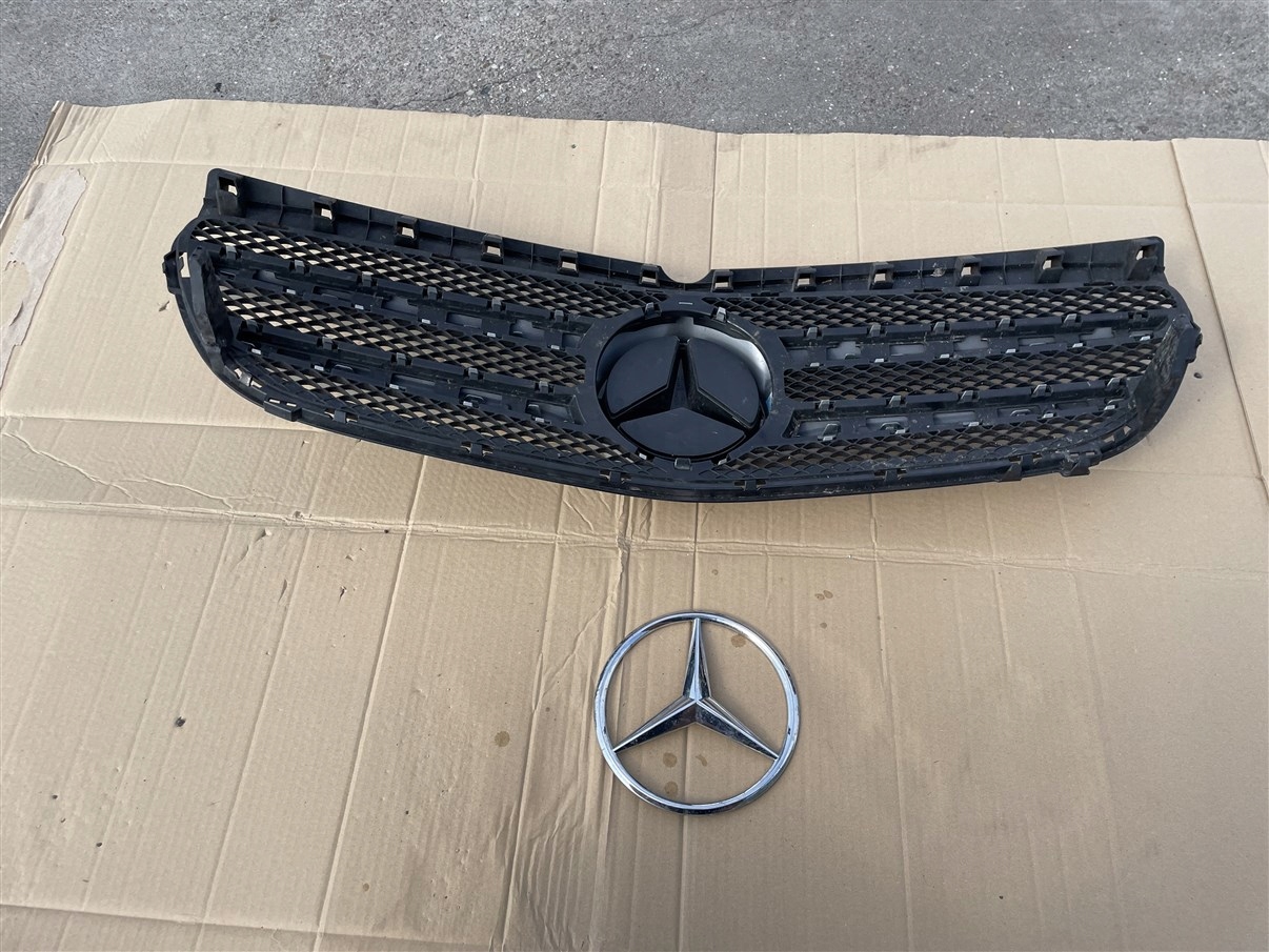 Mercedes-Benz B-Klasse W246 Kühlergrill FRONTGRILL Kühlergitter A0008880060 - Thumbnail 4
