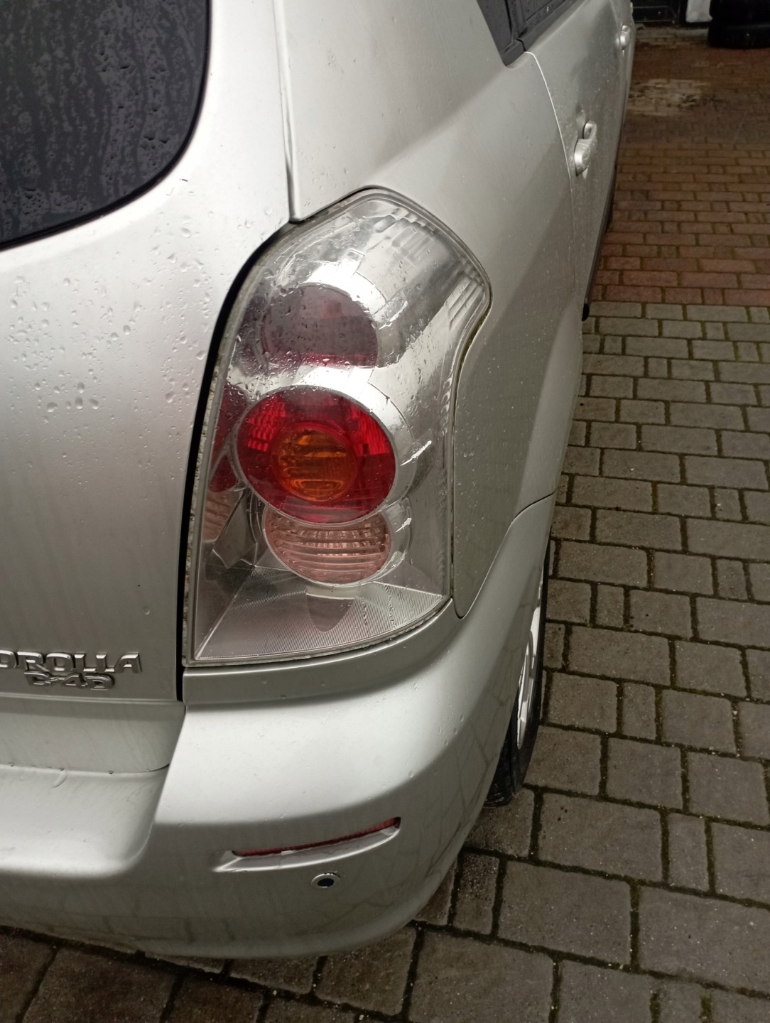 Toyota Verso AR2 Rückleuchte Rearlamp - Image 1