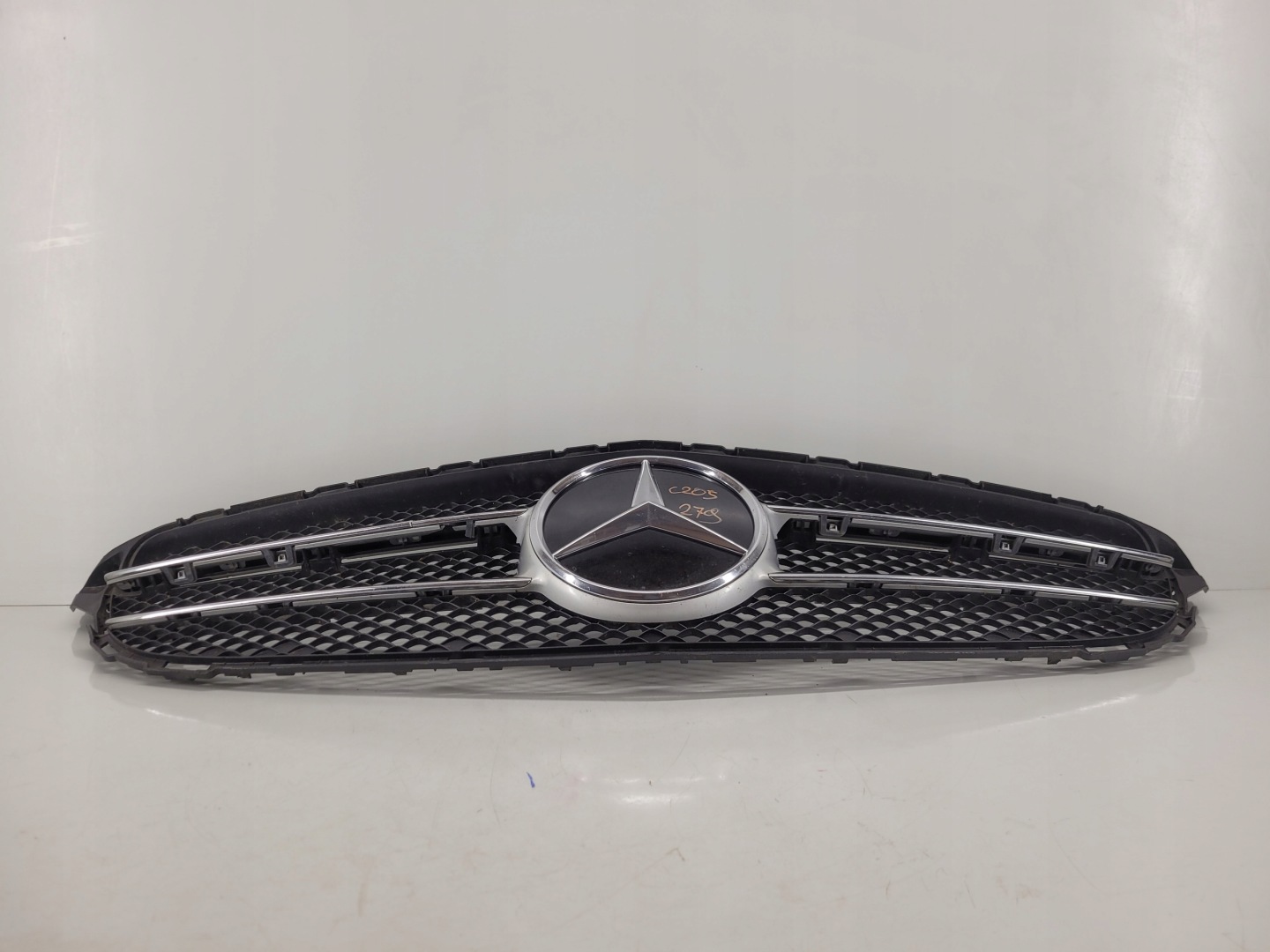 Mercedes-Benz C-Klasse W205 Kühlergrill FRONTGRILL Kühlergitter A2058801704 - Thumbnail 8