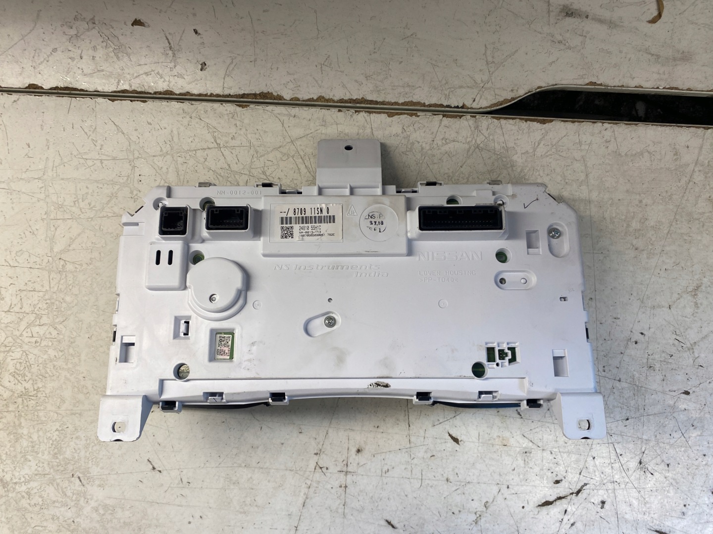 Nissan Leaf ZE0 248105SH1C Screen Kombiinstrument Tacho - Thumbnail 7
