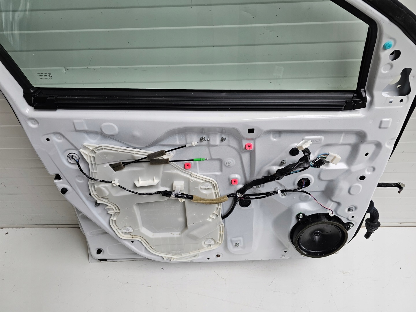 Toyota Yaris I P1 Tür Vorne Links Door Porta Porte - Thumbnail 10