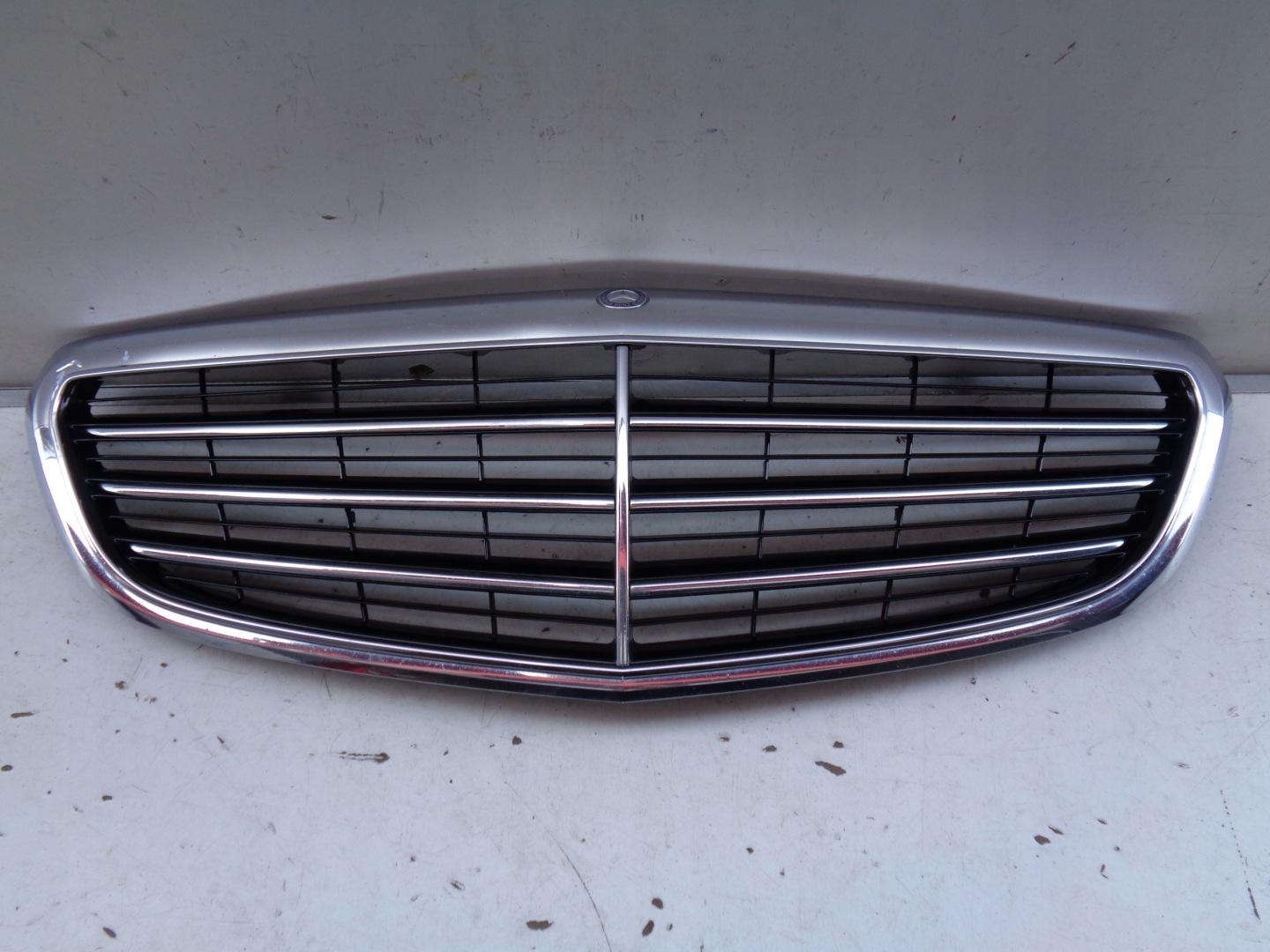 Mercedes-Benz C-Klasse W205 Kühlergrill FRONTGRILL Kühlergitter A2058802683 - Thumbnail 1