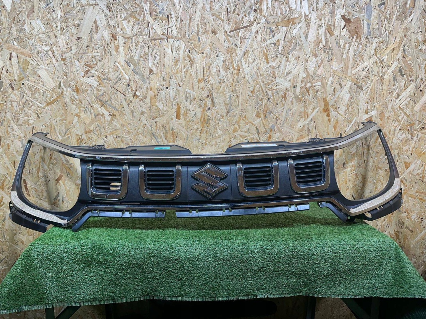Suzuki Ignis I FH Kühlergrill FRONTGRILL Kühlergitter 7211273S0 - Thumbnail 1