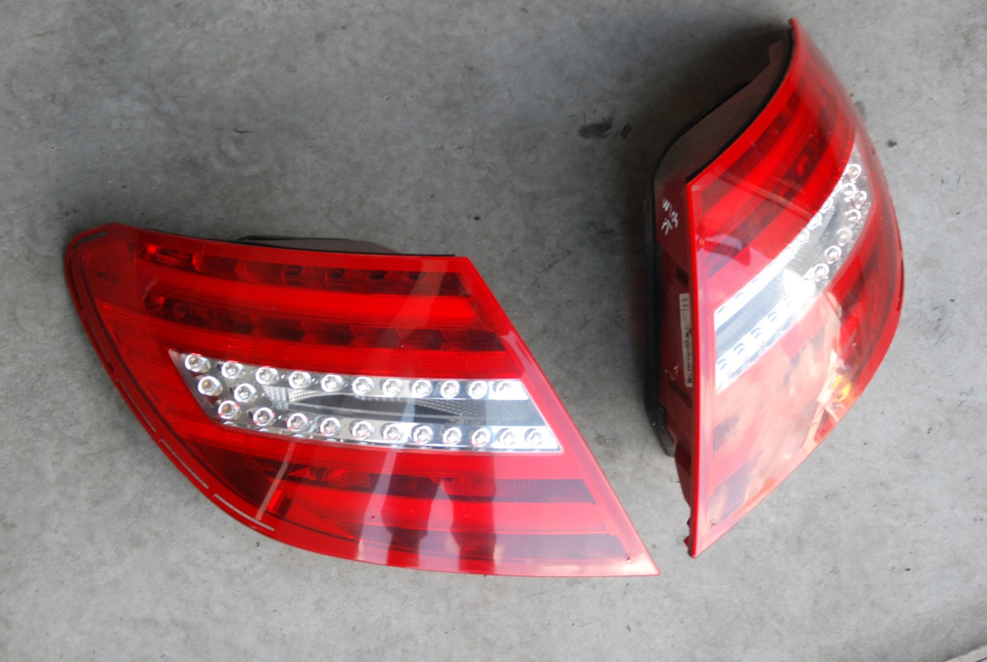 Mercedes-Benz C-Klasse W204 Rückleuchte A2049060403 Rearlamp - Thumbnail 3