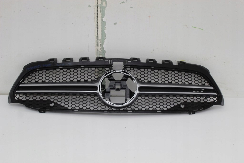 Mercedes-Benz A-Klasse W177 Kühlergrill FRONTGRILL Kühlergitter - Thumbnail 1