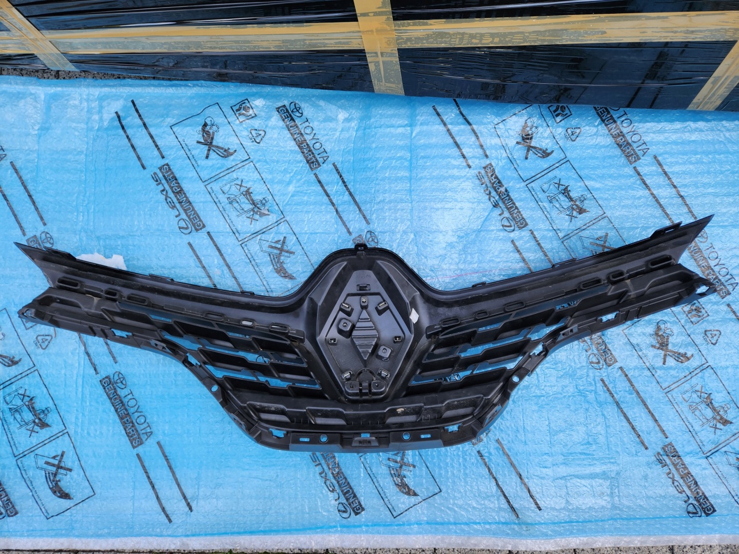 Renault ScĂ©nic I JA Kühlergrill FRONTGRILL Kühlergitter - Thumbnail 5