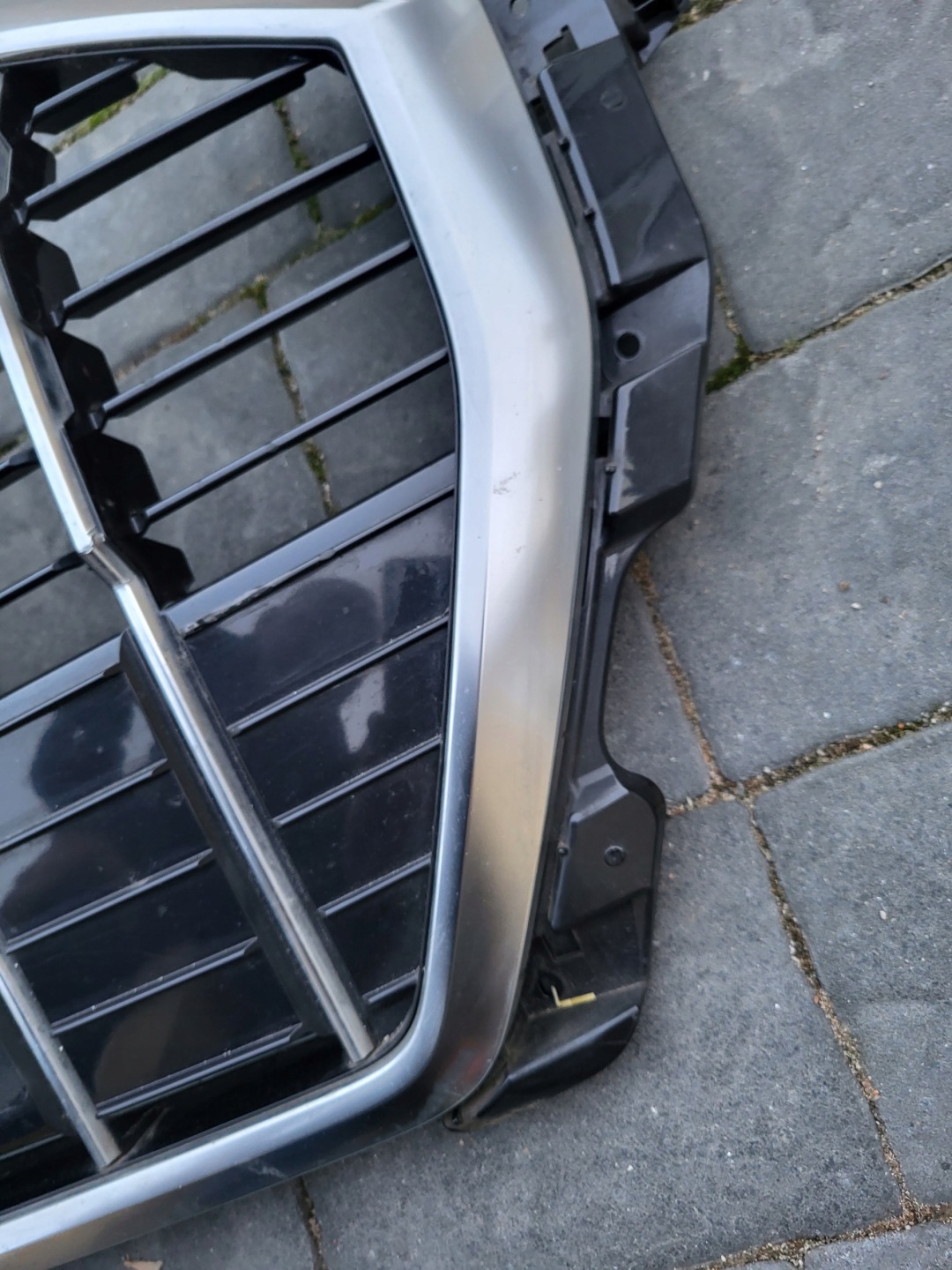 Audi Q3 Kühlergrill FRONTGRILL Kühlergitter 83A853651 - Thumbnail 11