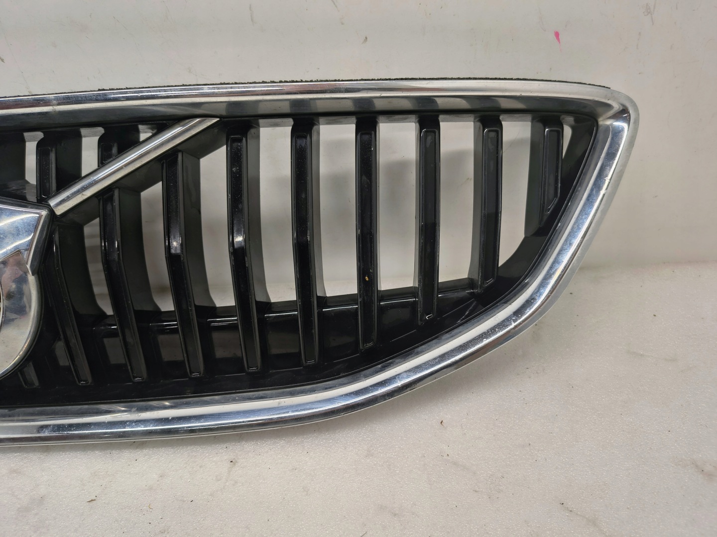 Volvo S40/S50/V40/V50 V40 Kühlergrill FRONTGRILL Kühlergitter 61931425 - Thumbnail 4