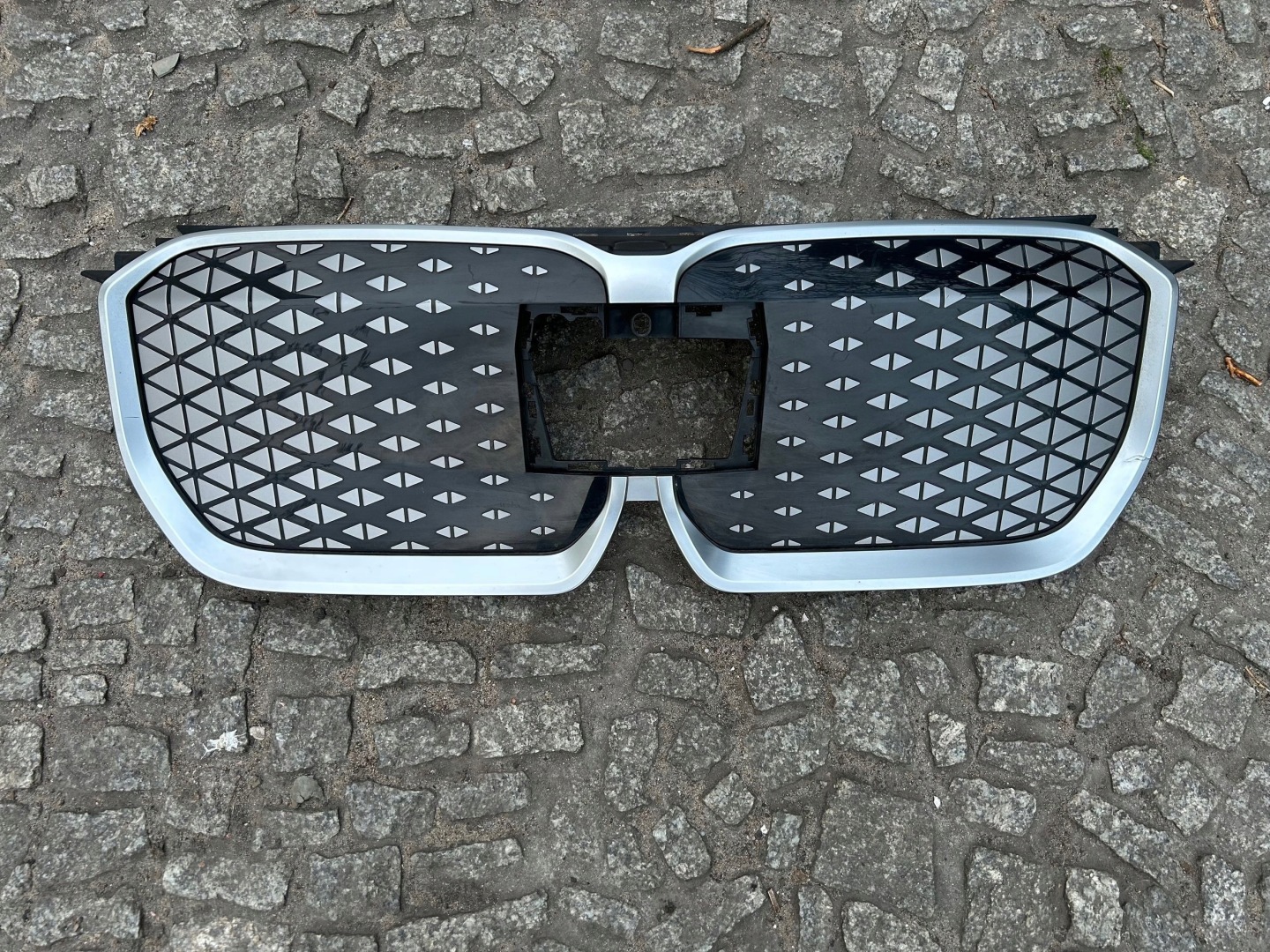 BMW X1 U11 Kühlergrill FRONTGRILL Kühlergitter 5A7D664 - Thumbnail 1