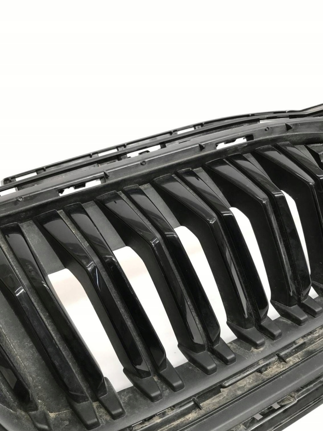 Skoda Octavia III 5E Kühlergrill FRONTGRILL Kühlergitter 5E3853653C - Thumbnail 6