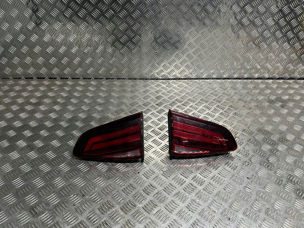 VW Golf V Rückleuchte 5G0945095Q Rearlamp - Thumbnail 1