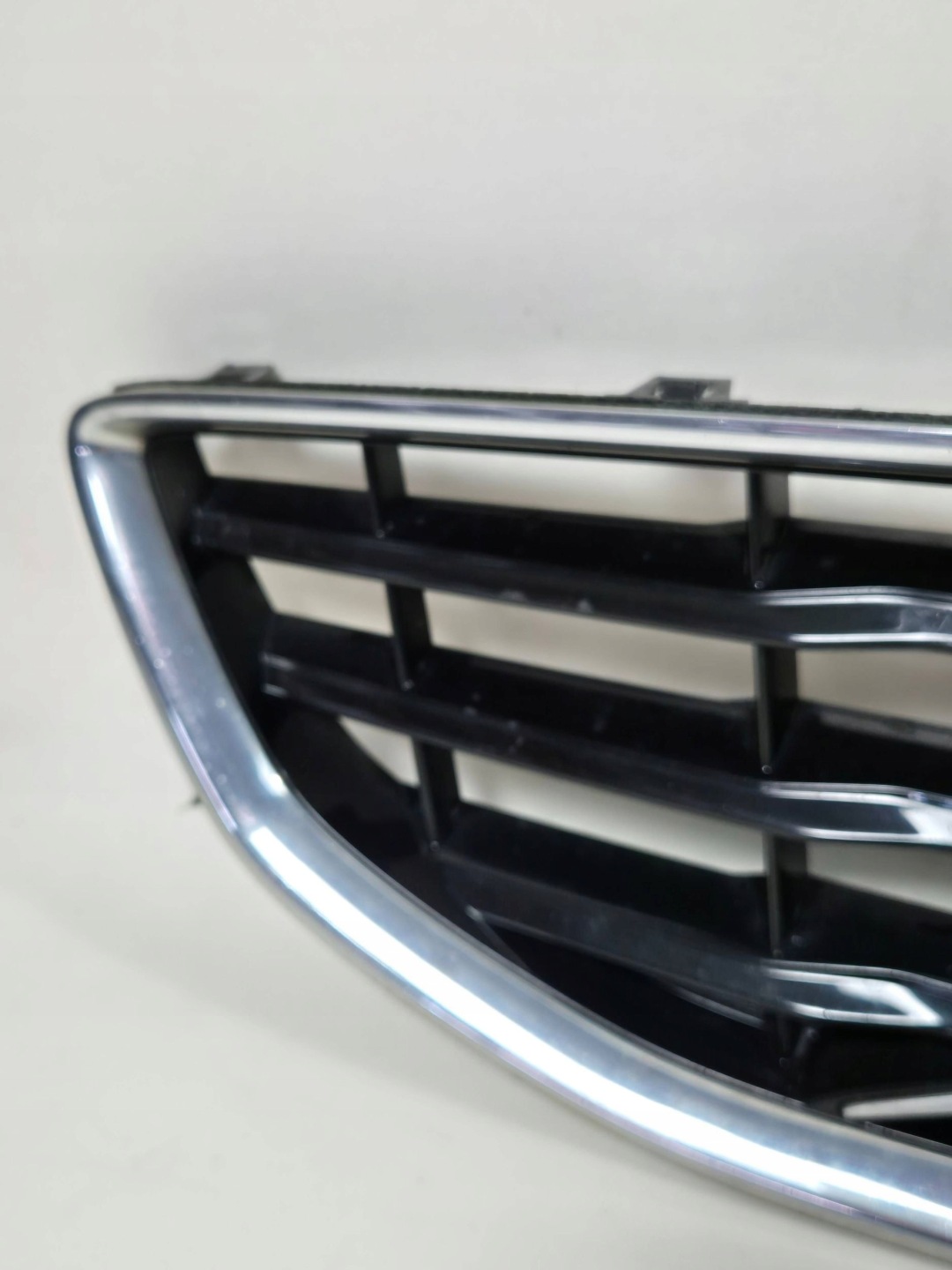 Volvo S40/S50/V40/V50 V40 Kühlergrill FRONTGRILL Kühlergitter 31283764 - Thumbnail 2