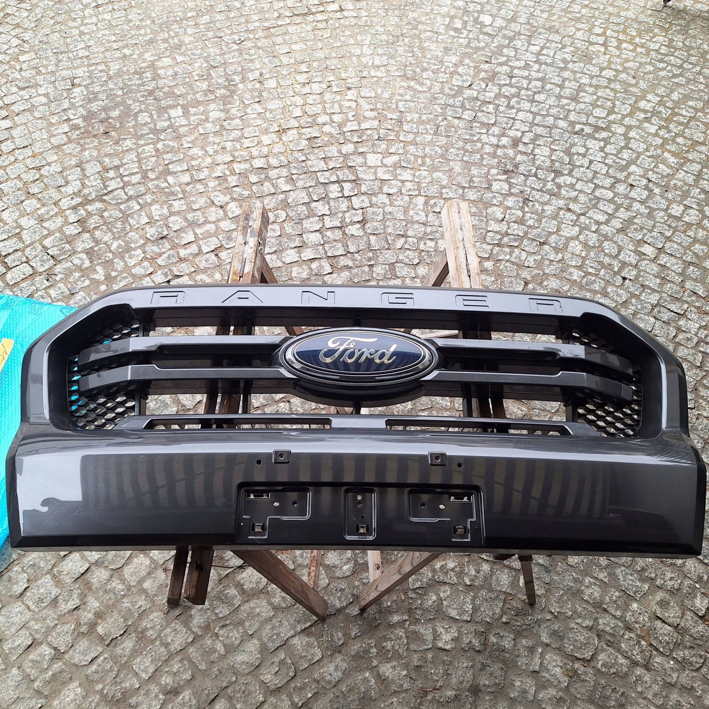 Ford Ranger 2 Mk2 Kühlergrill FRONTGRILL Kühlergitter JB3B8350B - Thumbnail 1