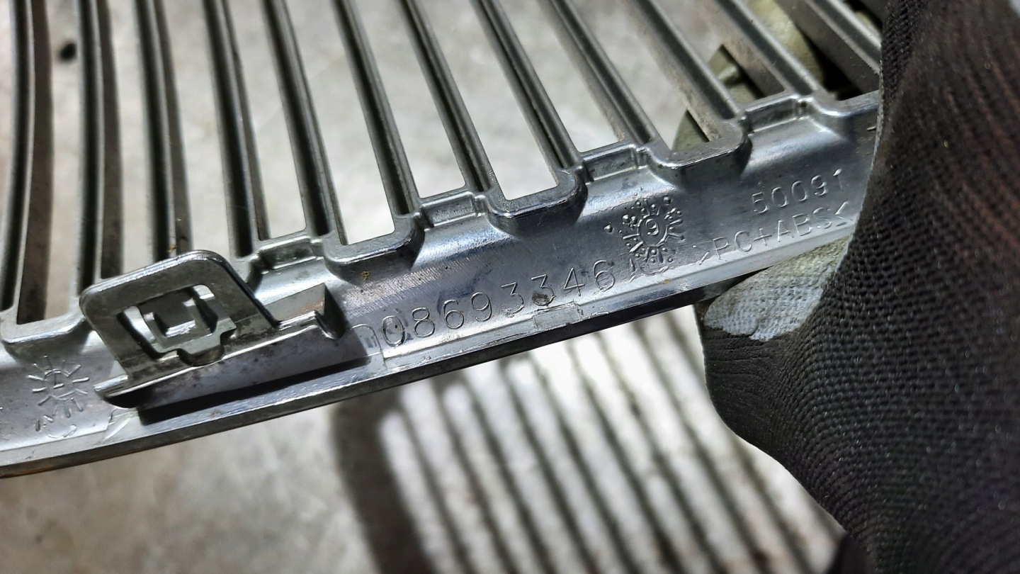 Volvo S70/V70/XC70 V70 Kühlergrill FRONTGRILL Kühlergitter - Thumbnail 4