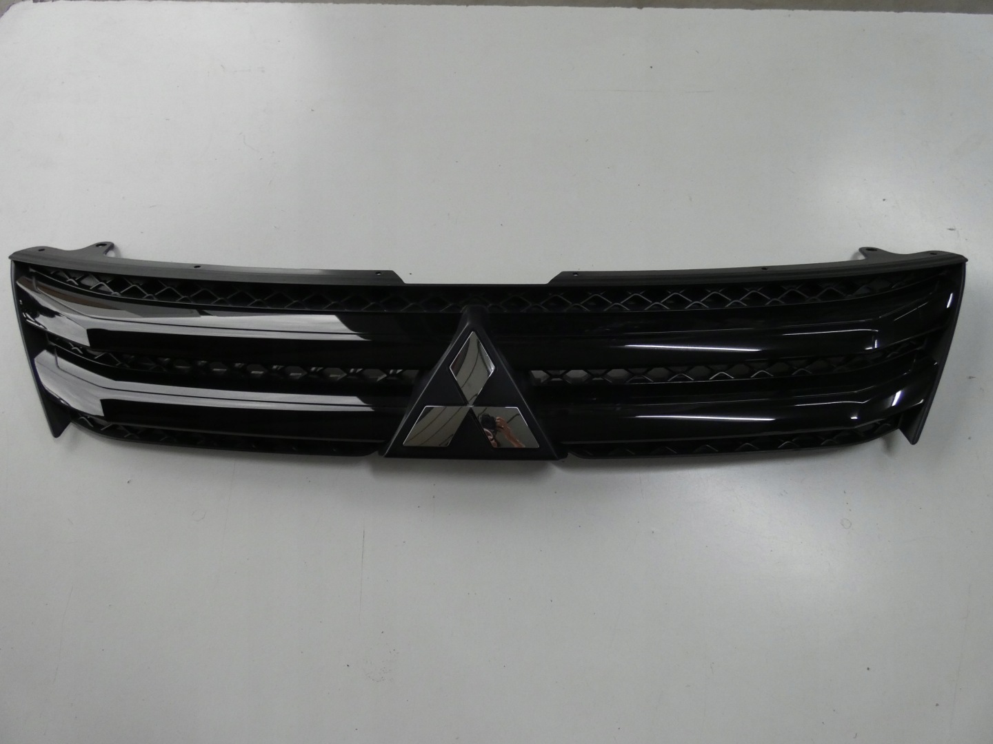 Mitsubishi Eclipse D30 Kühlergrill FRONTGRILL Kühlergitter 7450B072 - Thumbnail 1