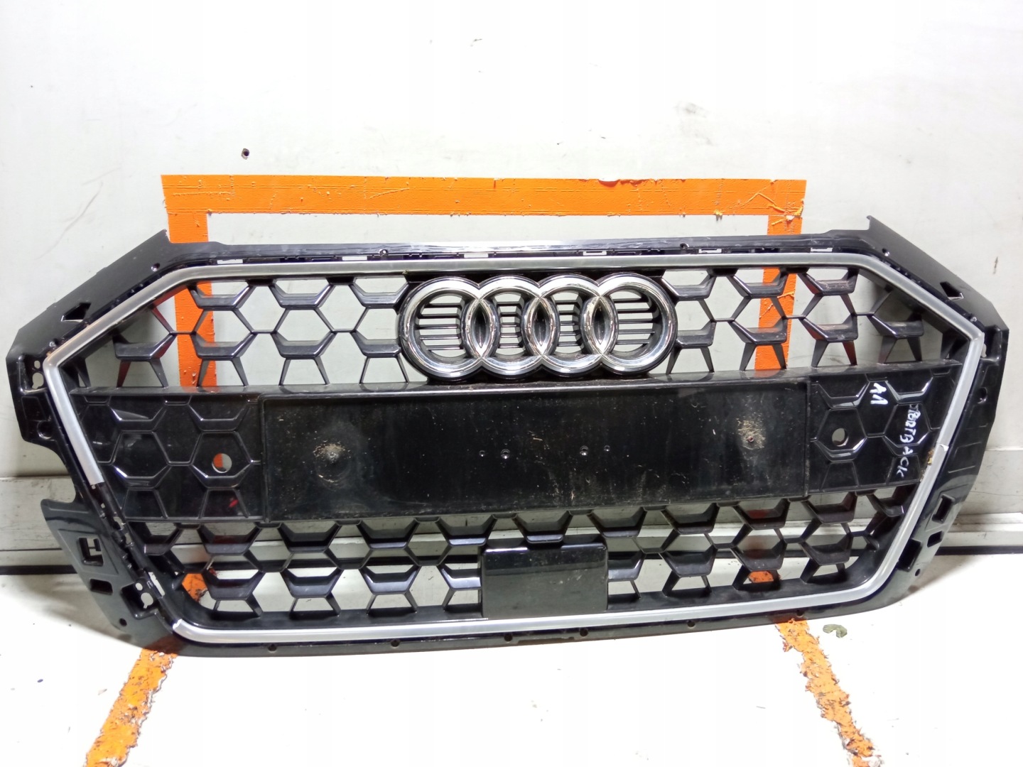 Audi A1 82A Kühlergrill FRONTGRILL Kühlergitter 82A853653B - Thumbnail 1