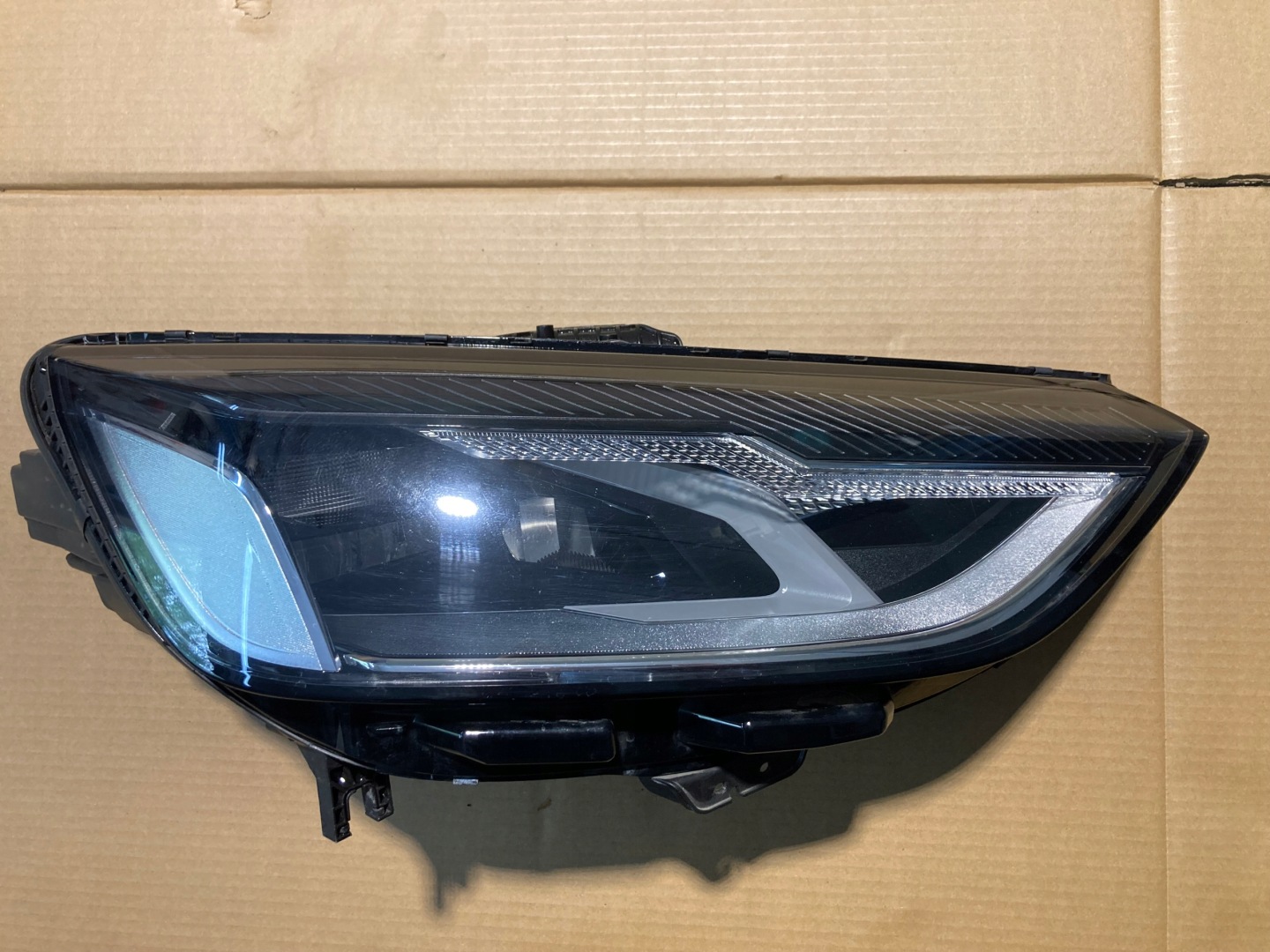 Frontscheinwerfer Audi A4 B9 8W0941012 LED Rechts Scheinwerfer Headlight - Thumbnail 1