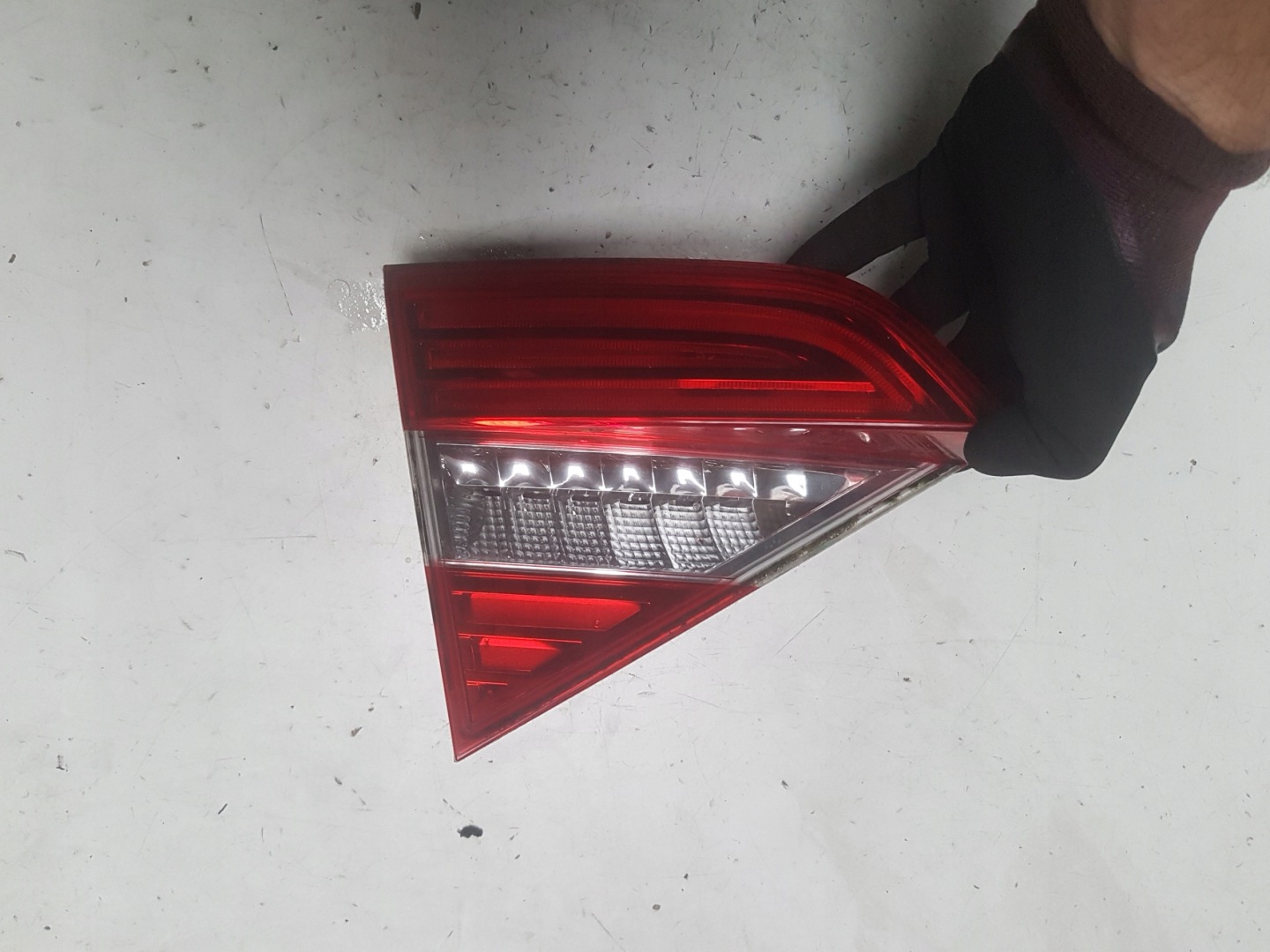 Skoda Superb 3U Rückleuchte 3T5945093B Rearlamp - Thumbnail 1
