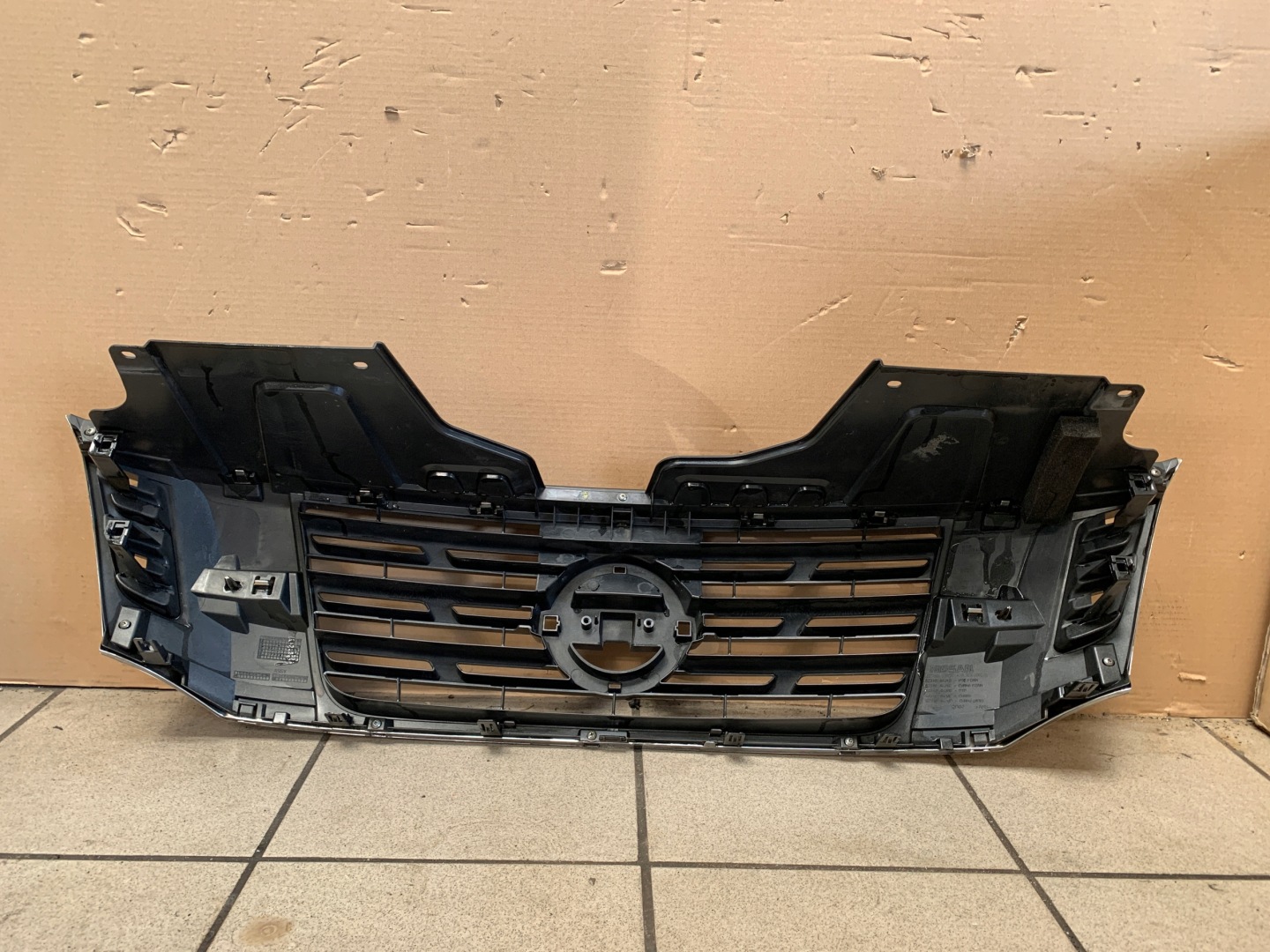 Nissan Navara D231 Kühlergrill FRONTGRILL Kühlergitter 623104KJ06 - Thumbnail 5