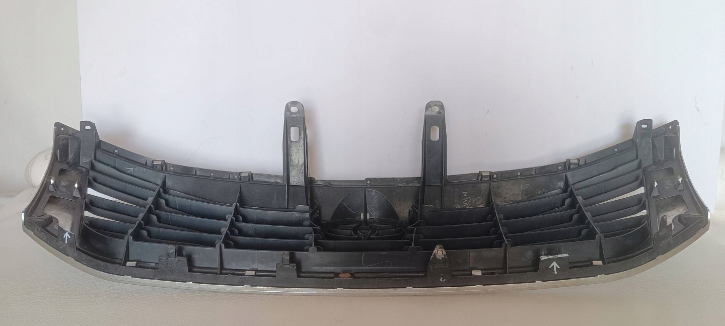 Toyota Hilux AN1P Kühlergrill FRONTGRILL Kühlergitter 531000K610 - Thumbnail 10