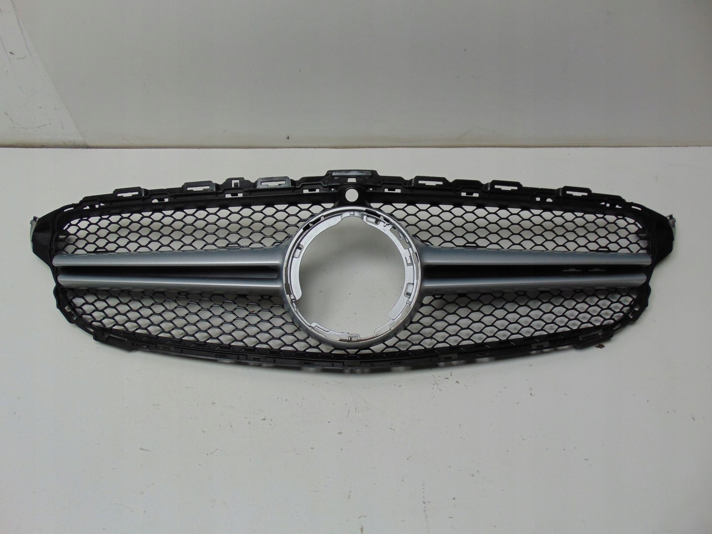 Mercedes-Benz C-Klasse W205 Kühlergrill FRONTGRILL Kühlergitter A2058882000 - Thumbnail 1