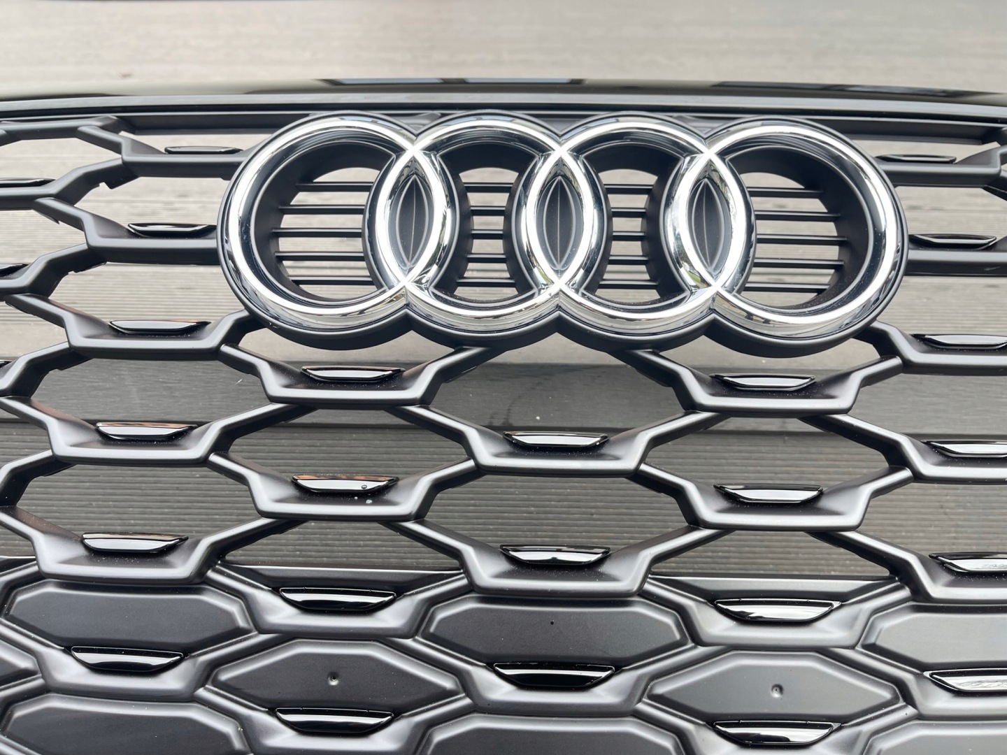 Audi Q3 Kühlergrill FRONTGRILL Kühlergitter 83F853651B - Thumbnail 11