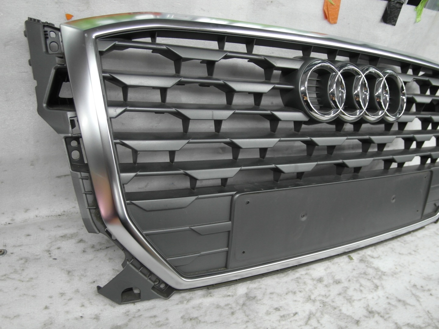 Audi Q2 Kühlergrill FRONTGRILL Kühlergitter 81A853651 - Thumbnail 2