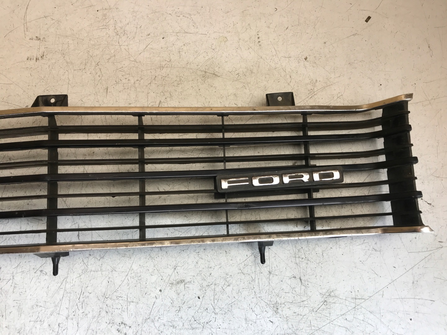 Ford Focus I Mk1 Kühlergrill FRONTGRILL Kühlergitter - Thumbnail 4