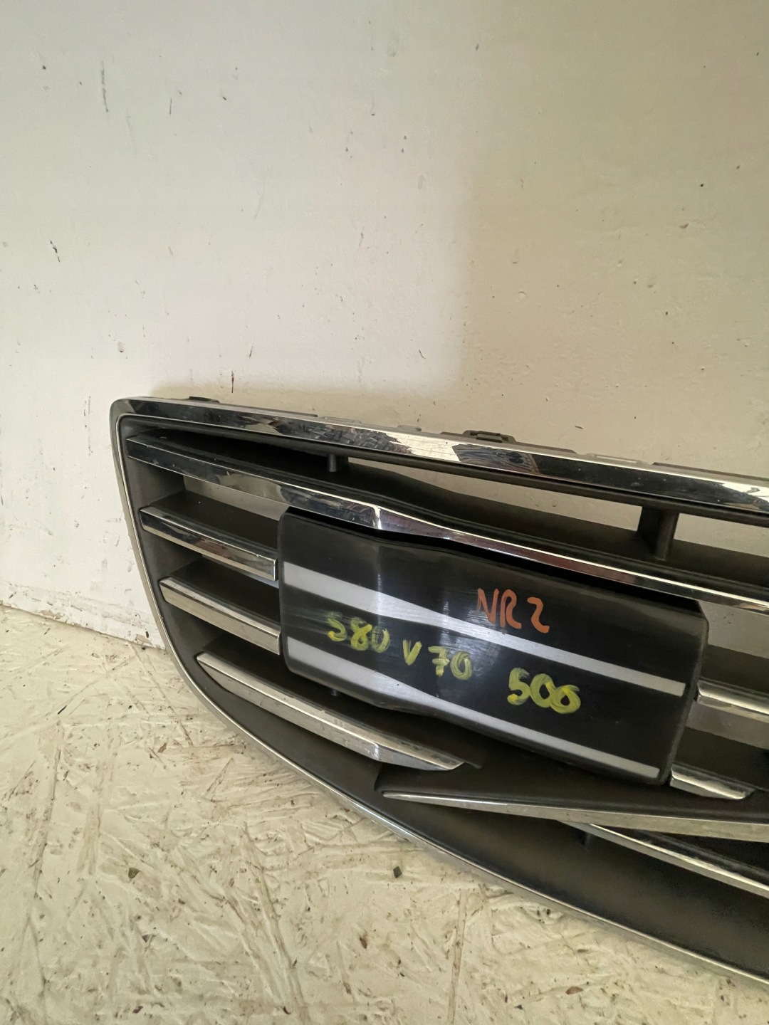 Volvo S70/V70/XC70 V70 Kühlergrill FRONTGRILL Kühlergitter 31383598 - Thumbnail 2